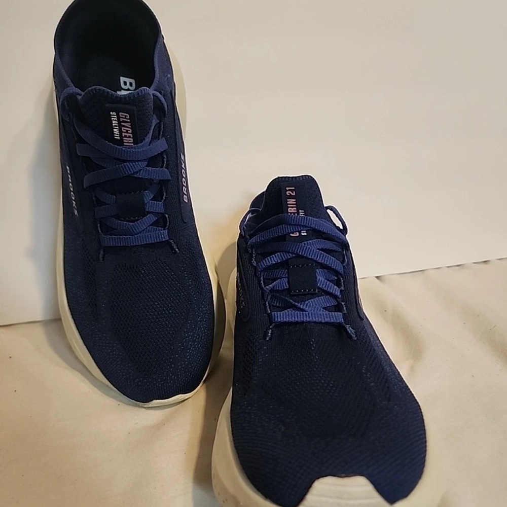 Women’s Brooks Glycerin Stealthfit 21 sneakers Navy